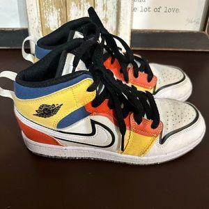 Nike Air Jordan 1 Mid SE